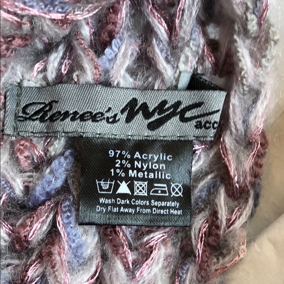 Lavender knitted scarf. - Picture 4 of 4